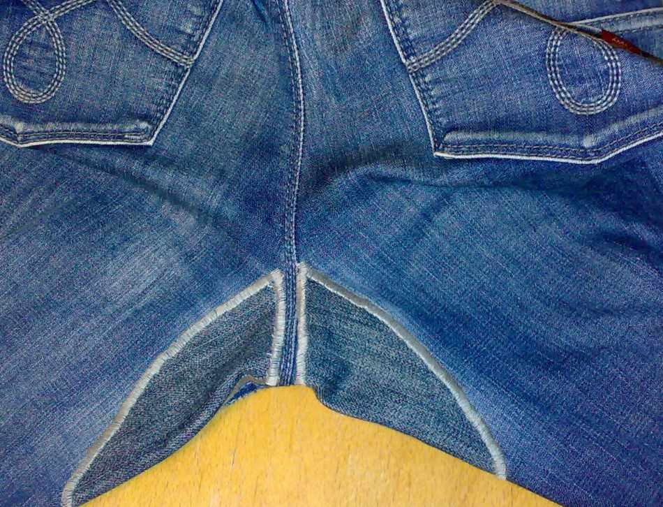 Ремонт дырок на джинсах