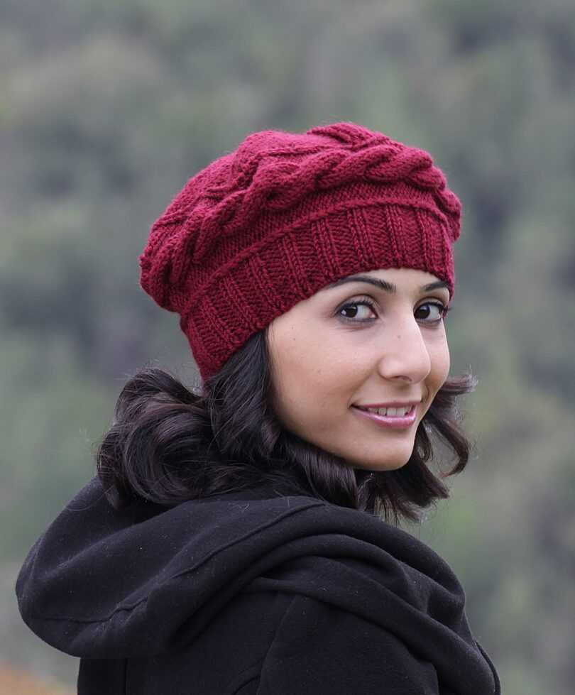 Вязание спицами шапки женские