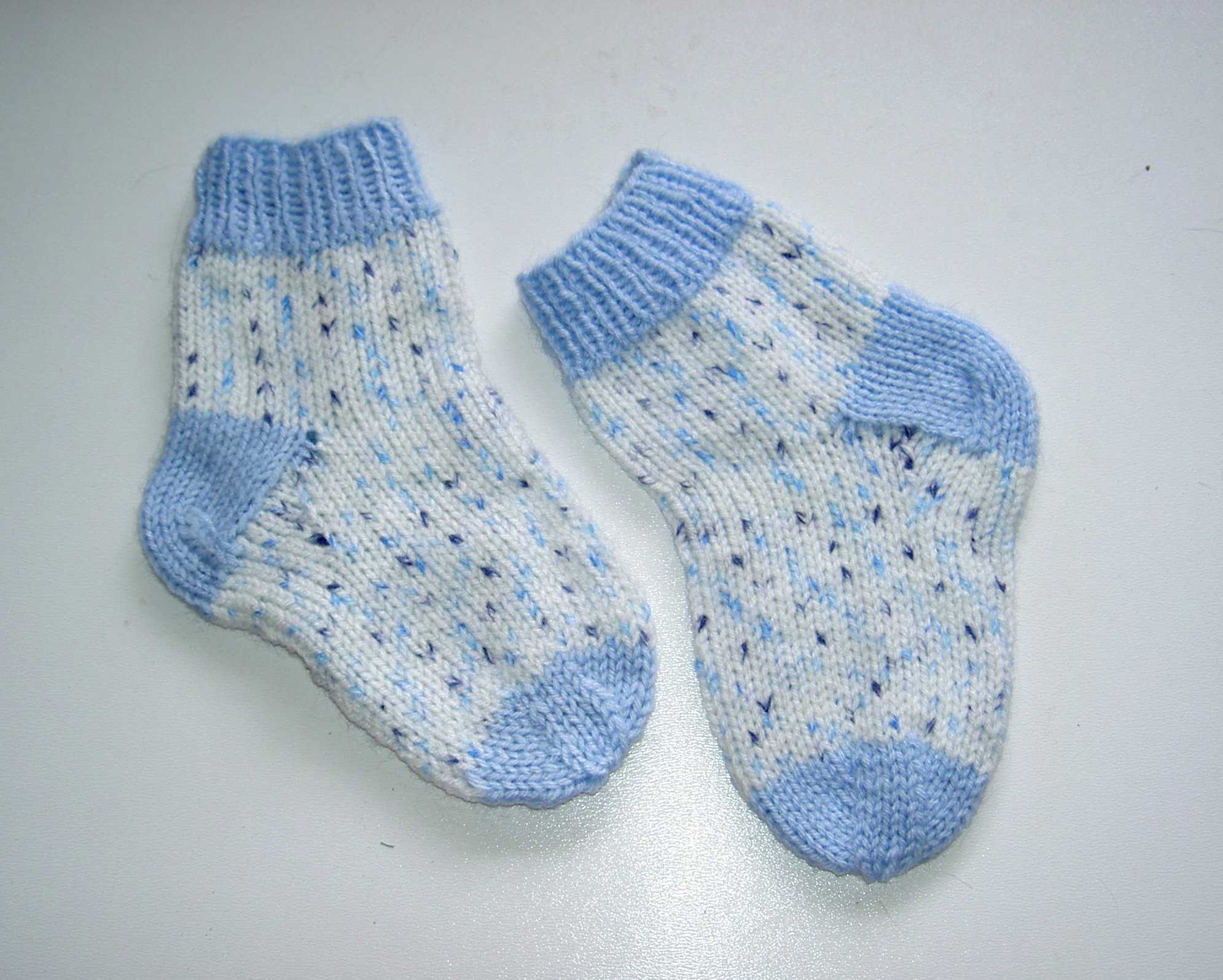 Вязание спицами детские носки