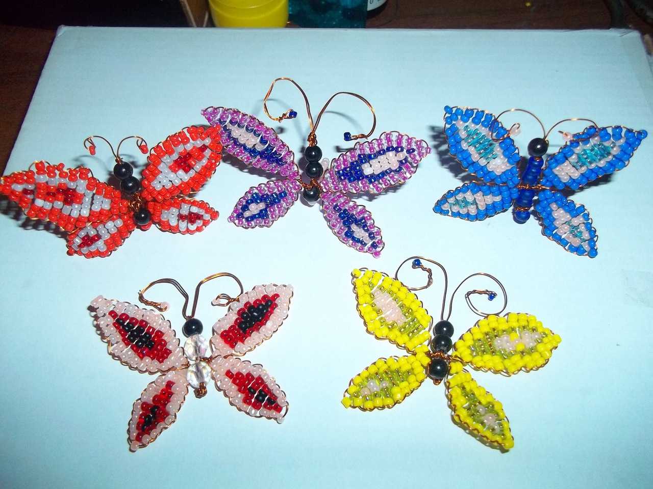 Проект бисер 5 класс. Бисероплетение для детей. Мастер классы по бисероплетению для детей. Бисероплетение бабочка. Бисероплетение для детей бабочки.